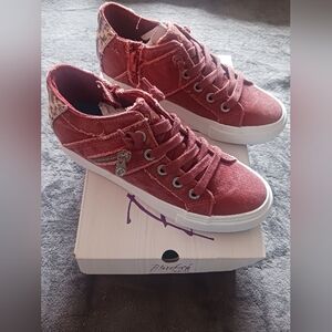 New Blowfish Melondrop Baked Clay Smoked Color. High-Top Sneakers with Zipper